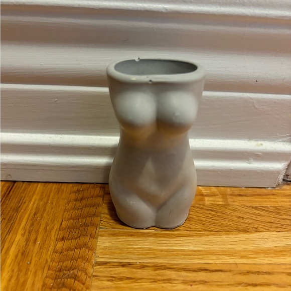 Woman’s Body Mini Vase (free with another purchase!) - Picture 2 of 5